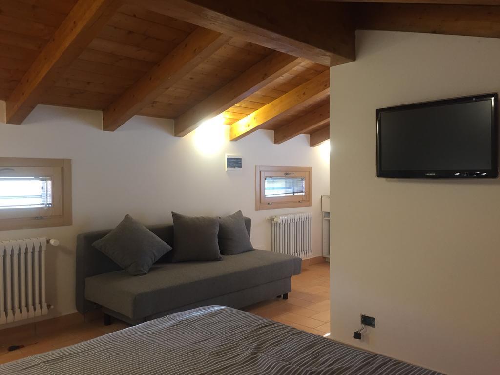 B&B Nido Sui Laghi San Donnino della Nizzola Dış mekan fotoğraf