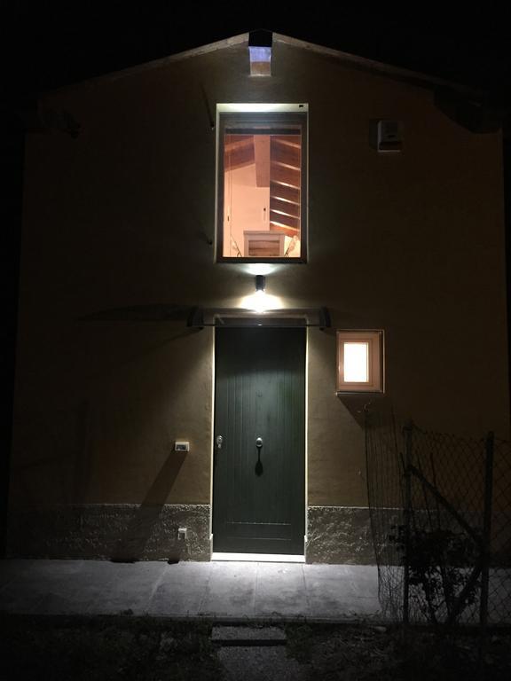 B&B Nido Sui Laghi San Donnino della Nizzola Dış mekan fotoğraf